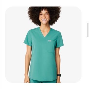 Marine Figs Scrubs Set